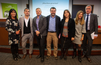El tránsito de lo impreso a lo digital en la III Cumbre de Periodismo UDD