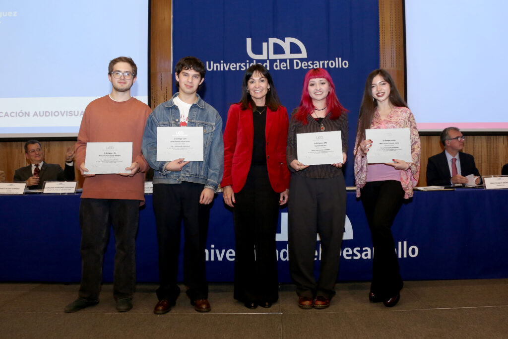 alumnos cine udd