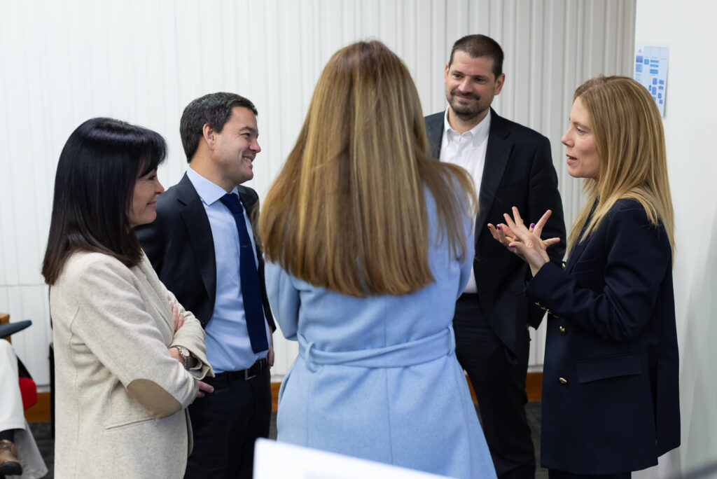 gente conversando